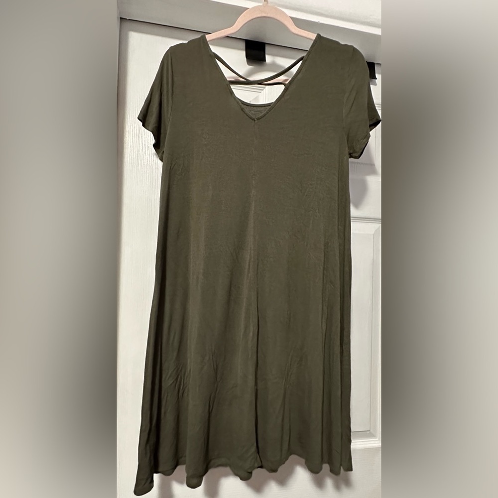 Mossimo Women’s cross-cross back Short sleeved Dress